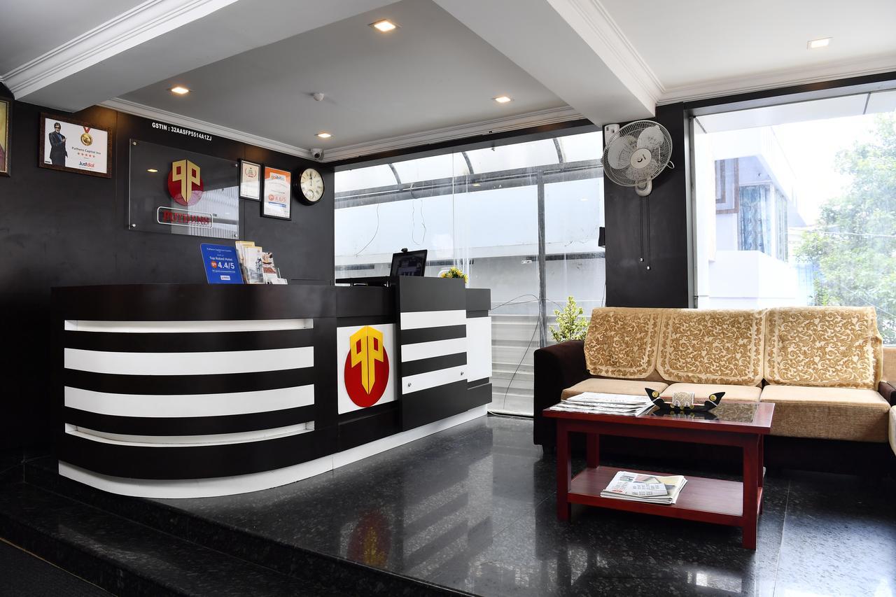 Oyo 18604 Puthens Capitol Inn Kochi 외부 사진