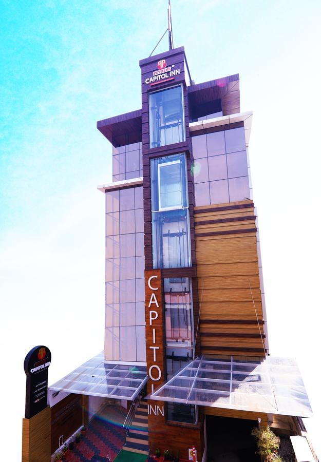 Oyo 18604 Puthens Capitol Inn Kochi 외부 사진